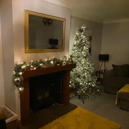 펜션 Oak House - Sleeps 10 With Bar & Games *